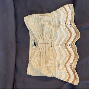 American Eagle Knit Crochet Tube Top – Boho Chevron Strapless
Size: M